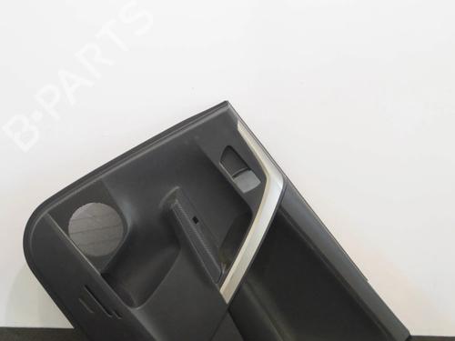 Bageste højre beklædning Bageste højre beklædning TOYOTA RAV 4 IV (_A4_) 2.0 D 4WD (ALA41_) (124 hp) 6864002 6864002