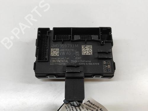 Used Electronic module Electronic module AUDI E-TRON (GEN) 55 quattro (408 hp) 33374603 33374603