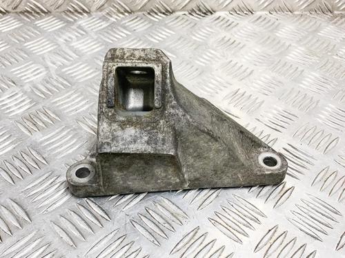 Used Engine mount Engine mount BMW 5 (F10) 550 i xDrive (408 hp) 14613525 14613525