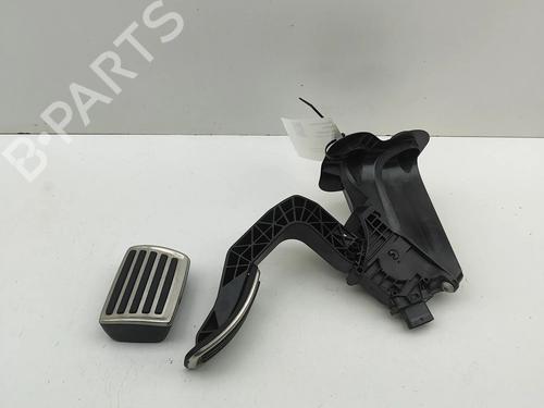 Used Pedal Pedal PORSCHE MACAN (XAB) 4S Electric 4 (XABDC1) (517 hp) 33433322 33433322