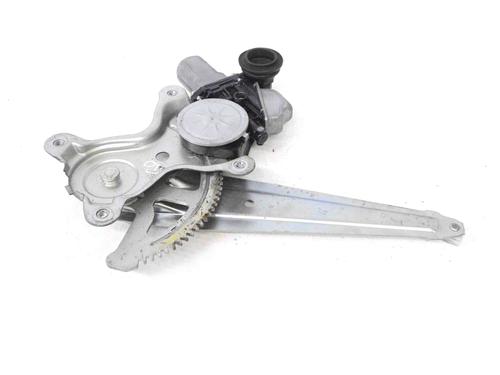 Alzavetro posteriore destra LEXUS IS III (_E3_) 300h (AVE30_, AVE30R) (223 hp) 30232361