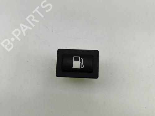 switch-bmw-5-g30-f90-2016-27577128 main image