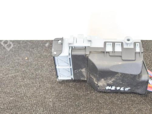 Fuse box OPEL ZAFIRA TOURER C (P12) 1.6 CDTI (75) | BP20337811E1