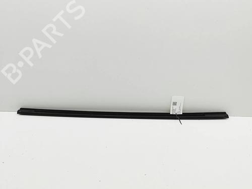 Dørlist TESLA MODEL 3 (5YJ3) EV | BP32269331C150