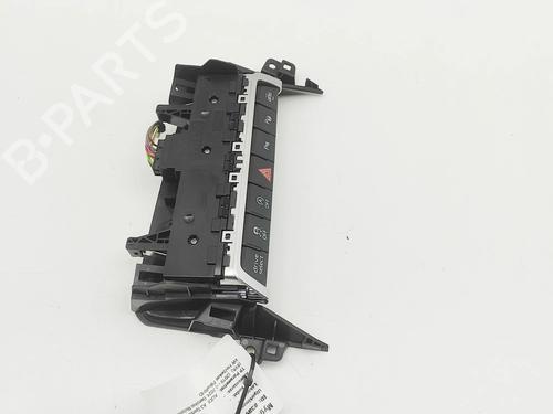 Switch AUDI A3 Sportback (8YA, 8YF) 35 TFSI | BP39719791I30 - Image 2