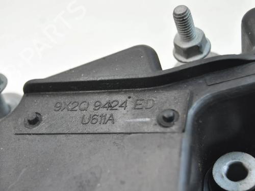 Pokrywa zaworów LAND ROVER DISCOVERY IV (L319) 3.0 TD 4x4 | BP30210233M124