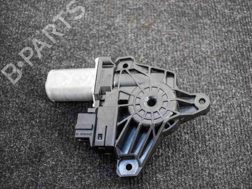 Portierruitmotor linksachter MERCEDES-BENZ C-CLASS (W205) C 220 BlueTEC / d (205.003) (163 hp) 6747539