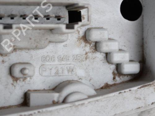 Left taillight VW POLO (9N_, 9A_) 1.6 | BP7735717C34 