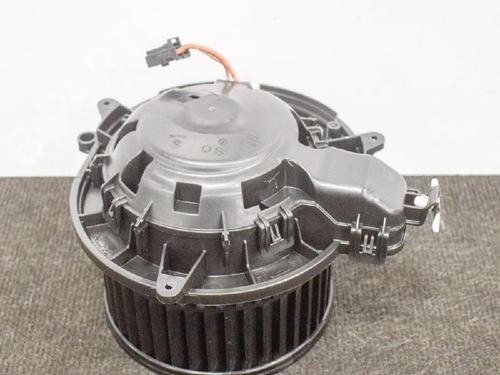 Used Heater blower motor BMW 4 Coupe (F32, F82) 430 d xDrive (258 hp) 6761671