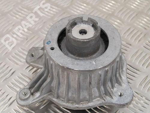 Engine mount MERCEDES-BENZ C-CLASS (W205) C 220 d 4-matic (205.005) | BP6731573M89 