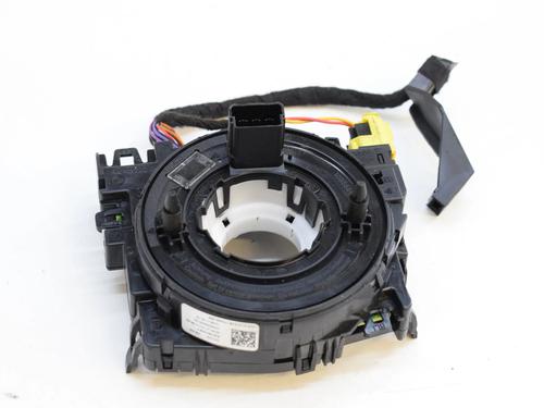 squib-airbag-vw-golf-vii-5g1-bq1-be1-be2-2012-2013-2014-2015-2016-2017-2018-2019-2020-2021-30210796 main image