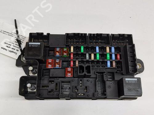 Used Fuse box Fuse box JAGUAR F-TYPE Coupe (X152) 5.0 SCV8 R AWD (551 hp) 25863917 25863917