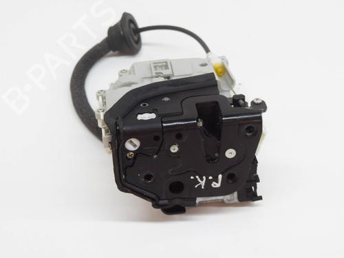 Venstre foran lås AUDI A4 B9 (8W2, 8WC) 1.4 TFSI (150 hp) 6768571