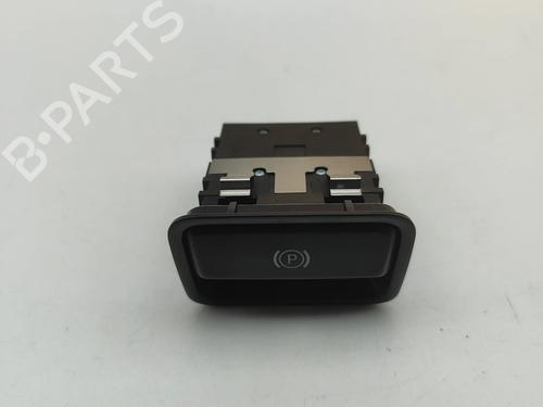 switch-mercedes-benz-cla-coupe-c117-2013-2014-2015-2016-2017-2018-2019-32459012 main image