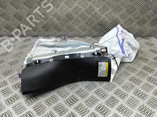 Used Knee airbag Knee airbag VOLVO XC40 (536) B4 Mild-Hybrid (197 hp) 33379432 33379432