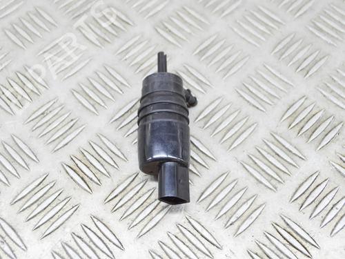Used Washer pump Washer pump BMW 1 (F21) 118 i (136 hp) 14648133 14648133