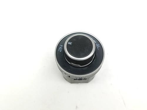 switch-isuzu-d-max-ii-tfr-tfs-2012-29975570 main image