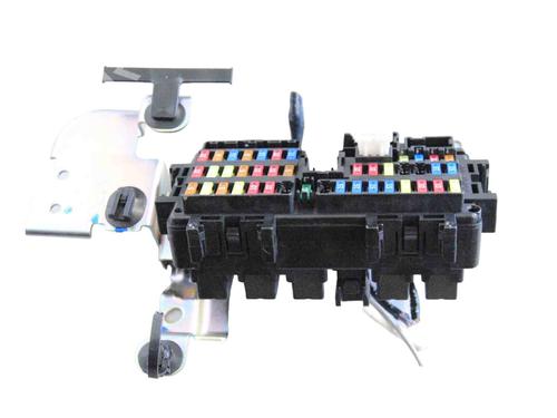 Fuse box INFINITI Q50 50 D | BP30248759E1