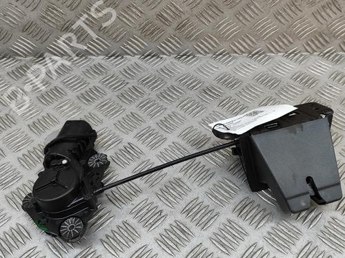 Used Tailgate lock VOLVO XC40 (536) B3 Mild-Hybrid (163 hp) 28555704