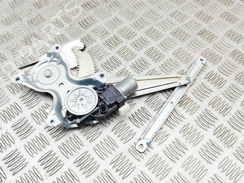 Elevalunas trasero derecho Elevalunas trasero derecho MITSUBISHI L200 / TRITON (KJ_, KK_, KL_) 2.4 DI-D 4WD (KL1T) (181 hp) 36703428 36703428