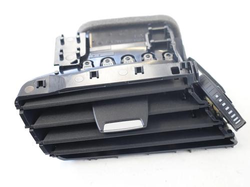Used Air vent Air vent BMW X1 (F48) xDrive 20 i (192 hp) 33339558 33339558