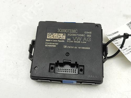 Used Electronic module Electronic module VW T-ROC (A11, D11) 1.5 TSI (150 hp) 33847589 33847589