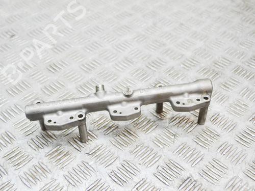 injection-rail-bmw-x4-g02-f98-2018-27760336 main image