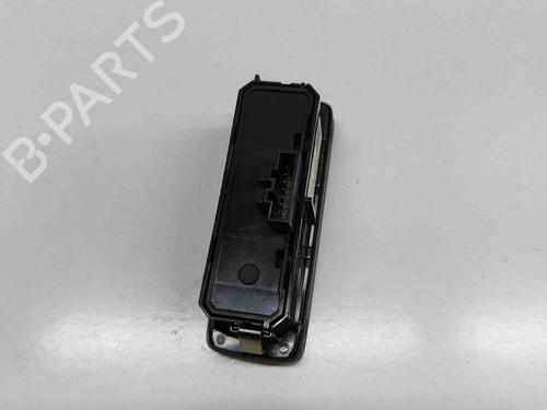 Switch VOLVO V60 II (225) B6 Mild-Hybrid AWD | BP29459335I30 