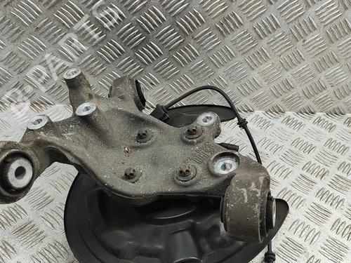 Right rear steering knuckle INFINITI Q30 1.6 | BP28563275M28