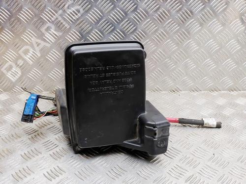 Used Fuse box Fuse box 39511649 39511649