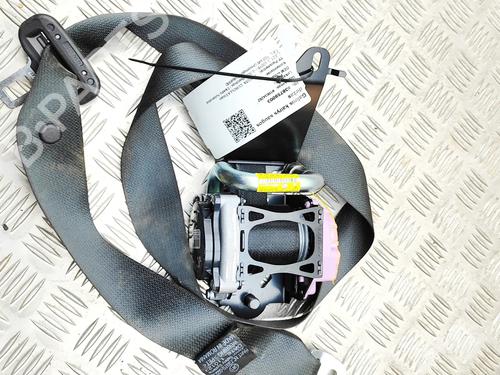 rear-left-seatbelt-toyota-corolla-estate-_e21_-2019-39410146 main image