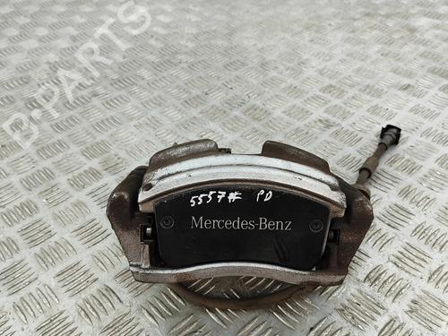 Used Right front brake caliper MERCEDES-BENZ CLA (C118) CLA 200 (118.387) (150 hp) 28438384
