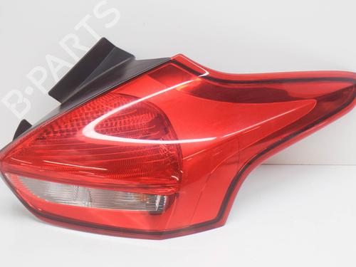 Used Right taillight FORD FOCUS III 1.6 Ti (125 hp) 7735984