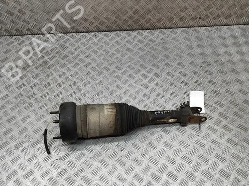 Used Right front shock absorber Right front shock absorber MERCEDES-BENZ C-CLASS T-Model (S205) C 350 e (205.247) (279 hp) 33377384 33377384