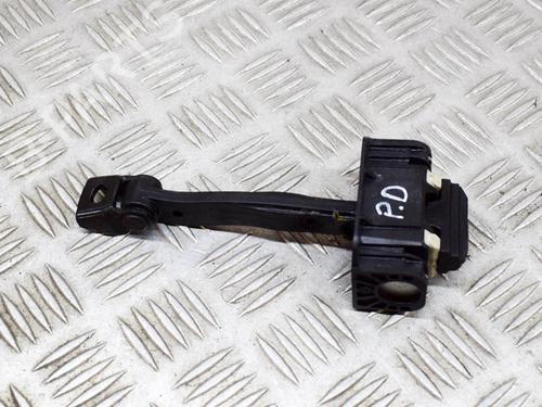 Used Hinge/Door check strap BMW 4 Gran Coupe (F36) 435 d xDrive (313 hp) 15775152