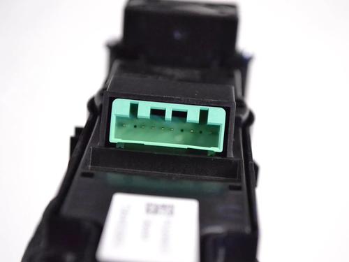 Switch VOLVO XC40 (536) T4 AWD | BP30228570I30 