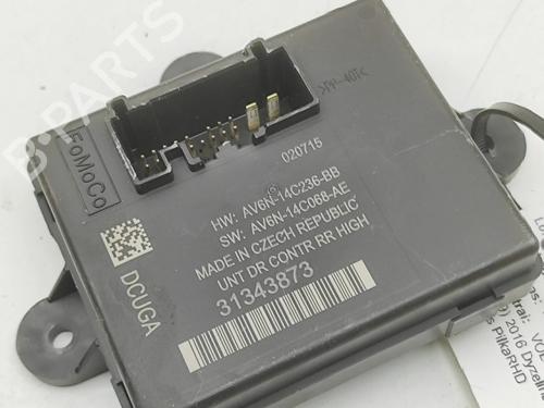 Module électronique VOLVO V40 Cross Country (526) D2 (120 hp) 32119546