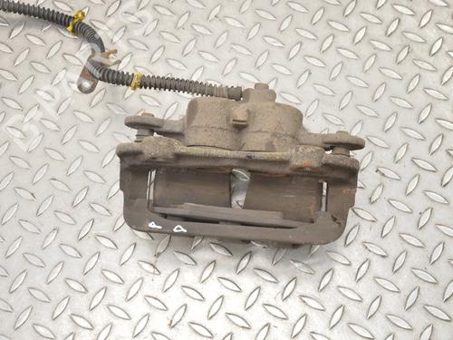 Right front brake caliper LAND ROVER DISCOVERY IV (L319) 3.0 TD 4x4 | BP30239008M104