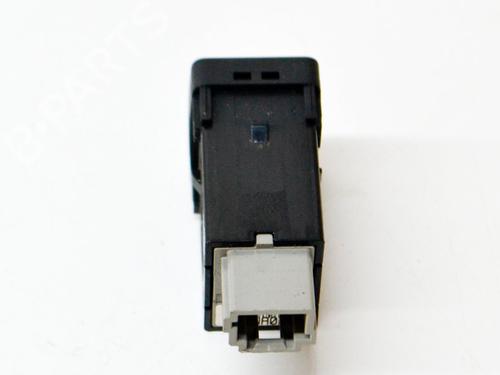 Switch NISSAN LEAF (ZE0) Electric | BP8353135I30 