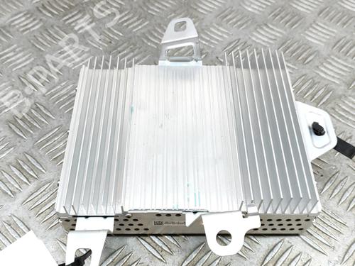 Module électronique TESLA MODEL Y (5YJY) EV Performance All-wheel Drive (462 hp) 28548489