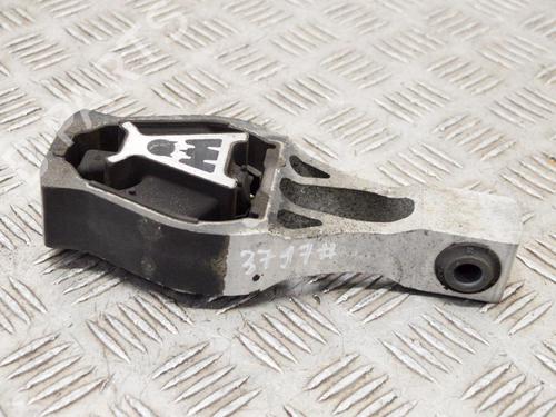 Used Engine mount PEUGEOT 3008 II SUV (MC_, MR_, MJ_, M4_) 1.6 THP 165 (M45GYW, M45GZW, M45GYV) (165 hp) 14646342