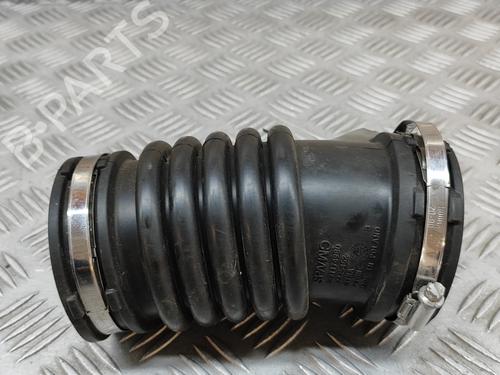Used Pipe VOLVO XC40 (536) B3 Mild-Hybrid (163 hp) 28557565