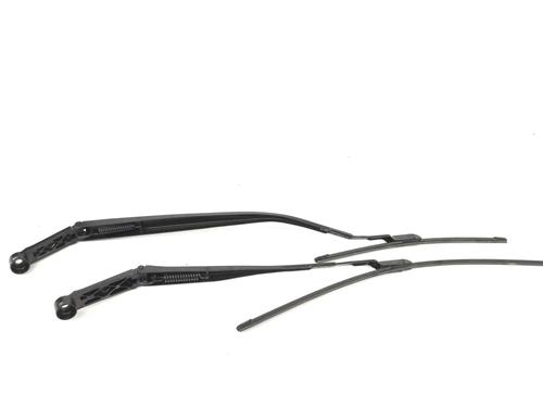 front-windshield-wiper-arm-toyota-c-hr-_x1_-2016-33347996 main image