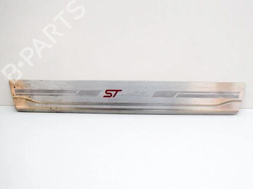 Used Step Step FORD FOCUS III 1.0 EcoBoost (125 hp) 14615981 14615981