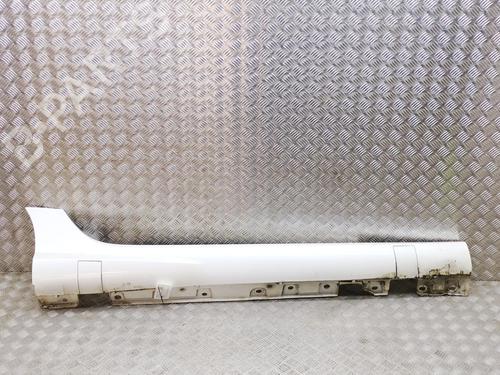Used Right sideskirt Right sideskirt 39472577 39472577