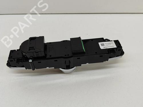 Switch VOLVO XC40 (536) B4 Mild-Hybrid | BP27776267I30 