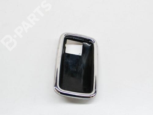 Used Interior door handle Interior door handle MERCEDES-BENZ S-CLASS Saloon (W108, W109) 280 S (108.016) (140 hp) 10186967 10186967