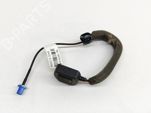 Used Antenna/Base TESLA MODEL X (5YJX) 90D AWD (525 hp) 20675631
