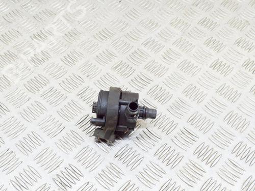 Used Auxiliary water pump BMW i8 (I12) hybrid (231 hp) 14622450