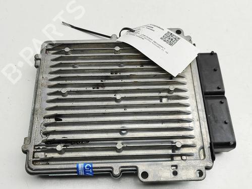 Used Engine control unit (ECU) Engine control unit (ECU) LAND ROVER DISCOVERY V (L462) 3.0 D 4x4 (211 hp) 33882917 33882917